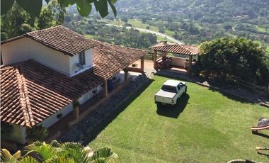 Hermosa finca en Barbosa
