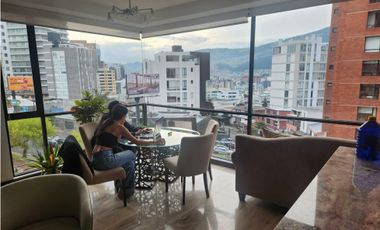 Rento Departamento Amoblado Edificio de Lujo Gonzalez Suarez Quito
