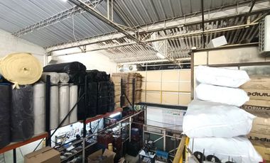 bodega en venta en barrio colombia. Cod V13350