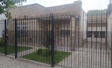 Casa en venta en Quilmes Oeste