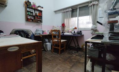 Venta Casa 3 ambientes y monoambiente en Morón
