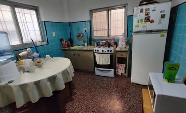 Venta Casa 3 ambientes y monoambiente en Morón
