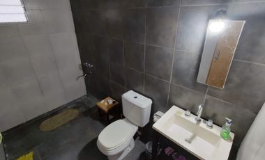 Venta Casa 3 ambientes y monoambiente en Morón