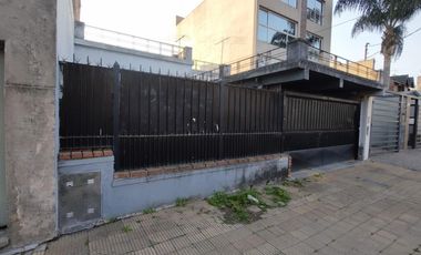 Venta Casa 3 ambientes y monoambiente en Morón