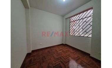 Se Alquila Departamento En El Centro De Chiclayo