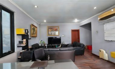 Dijual cepat Gedung 3.5 lantai di lokasi strategis di jalan Proklamasi,menteng Jakarta Pusat