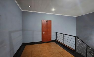 Dijual cepat Gedung 3.5 lantai di lokasi strategis di jalan Proklamasi,menteng Jakarta Pusat