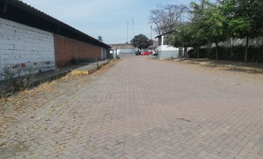 Alquiler bodega 2500m2 en vía a Daule y Perimetral