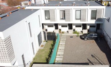 Duplex 3 ambientes con patio y estacionamiento - San Miguel