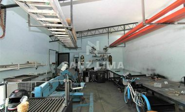16 DE SEPTIEMBRE: COMPLETISIMO LOCAL COMERCIAL TALLER Y OFICINA,