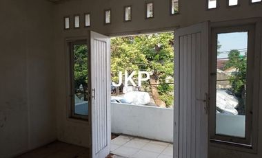 KIOS BARU MURAH 2LT SIAP HUNI LOKASI STRATEGIS DALAM PERUMAHAN COCOK UNTUK USAHA DI WIBAWA MUKTI JATIASIH BEKASI