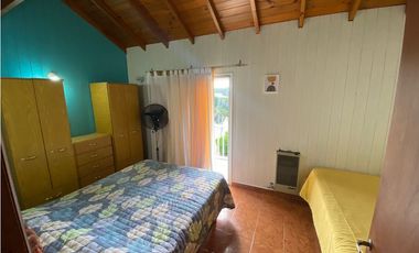 CHALET EN MAR AZUL FRENTE AL MAR !!!!!  - COCHERA PARA 4 AUTOS !
