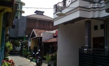 DiJual Rumah 2 lantai ,daerah Balongsari