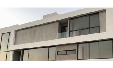 CASA EN VENTA EN LINDAVISTA TRES MARIAS, MORELIA