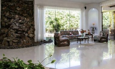 Casa en Venta de un solo nivel en Club de Golf Santa Anita, Tlajomulco de Zuñiga