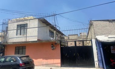 CASA QUE SE VENDE COMO TERRENO EN TLAHUAC