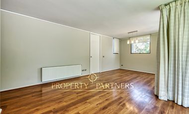 Departamento en Camino Central rodeado de áreas verdes, excelente conectividad.