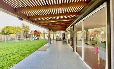 SE VENDE HERMOSA CASA EN TIERRAS LINDAS AMPLIADA, PISCINA Y TERRENO GRANDE