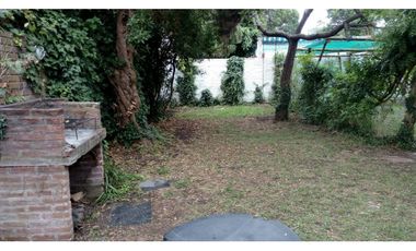 ALQUILER TEMPORARIO - CASA CUADRA Y MEDIA DEL MAR 5/6 PERSONAS