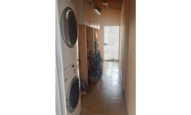 SE VENDE CASA EN VILLA LUCRE $230,000 AM