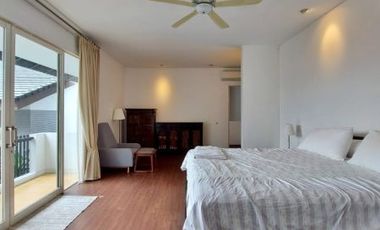 DIJUAL TANAH / PRIVATE COMPOUND dgn 5 RUMAH BAGUS di Jl ASEM / CIPETE