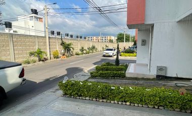 casa en arriendo en villa del rosario. Cod A2765