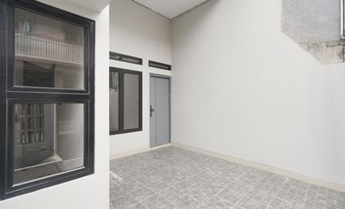 Rumah Terawat di Bekasi Dekat ke Terminal dan Stasiun Bisa KPR J-39394