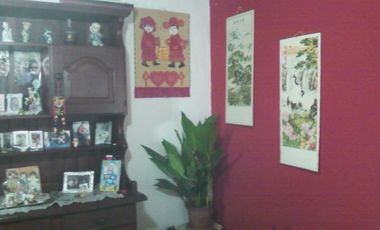 CASA EN BUEN ESTADO CON UN DEPARTAMENTO INDEPENDIENTE EN SU FRENTE