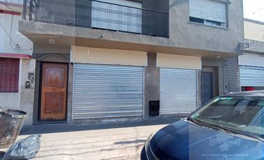 Local - Moron Sur