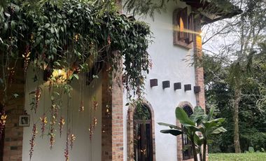 Casa campestre en alquiler Chorro de Plata. Cod A9716