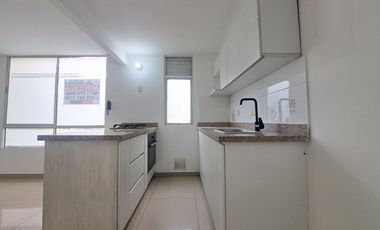 apartamento en arriendo en prados del este. Cod A25607