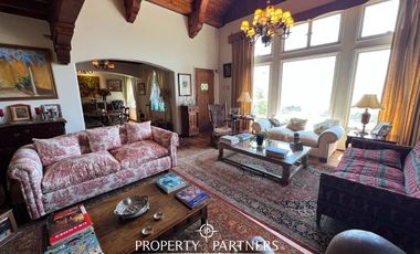 Excelente oportunidad, dos  casas con espectacular vista al mar, Santo Domingo tradicional