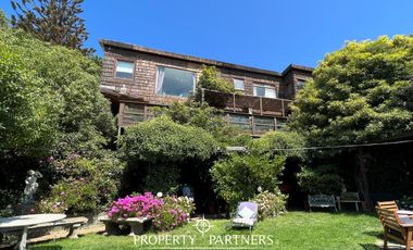 Excelente oportunidad, dos  casas con espectacular vista al mar, Santo Domingo tradicional