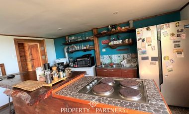 Excelente oportunidad, dos  casas con espectacular vista al mar, Santo Domingo tradicional