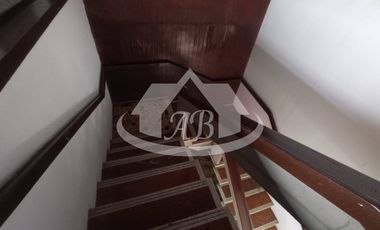 CASA EN ARRIENDO BARRIO CENTRO I1560