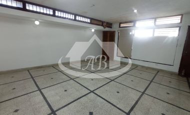 CASA EN ARRIENDO BARRIO CENTRO I1560