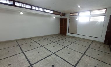 CASA EN ARRIENDO BARRIO CENTRO I1560