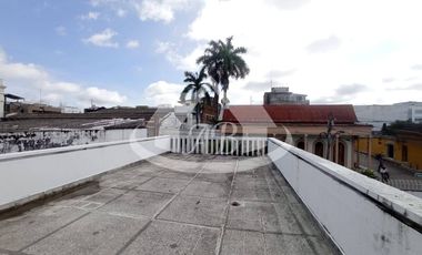 CASA EN ARRIENDO BARRIO CENTRO I1560