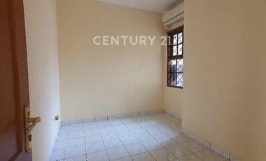 Rumah Luas Ngeblong 1.5Lt Carport 2 Mbl Cluster Arcamanik Bandung