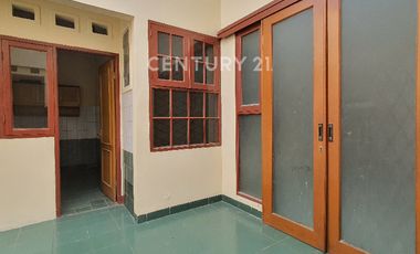 Rumah Luas Ngeblong 1.5Lt Carport 2 Mbl Cluster Arcamanik Bandung