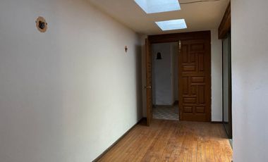 Comercial en esquina  con frente a la Avenida San Diego