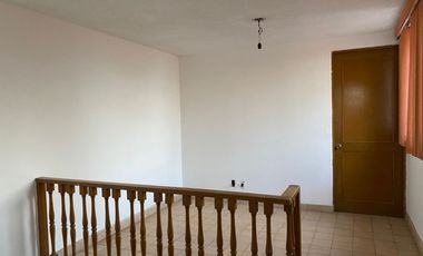 Comercial en esquina  con frente a la Avenida San Diego