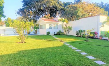 MODERNA CASA, 1 PLANTA, ALBERCA, JACUZZI, JARDÍN, LA MEJOR ZONA SOBRE CAMPO GOLF