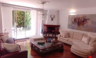 casa en arriendo/venta en el poblado. Cod V6161