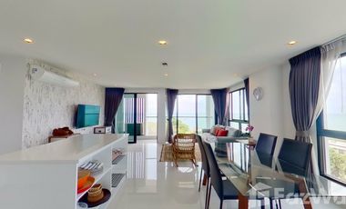 2 Bedroom Penthouse for sale at De Amber Condo