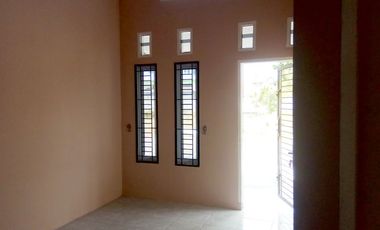 dijual rumah siap huni di jalan dahlia harga sangat murah