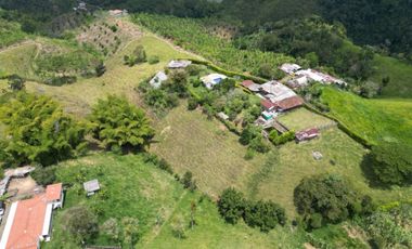 casa campestre en venta en arabia. Cod V17791