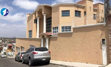 Se vende casa de 4 recámaras en Lomas Conjunto Residencial, Tijuana