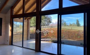 Casa en venta 4 dorm. en Villarrica