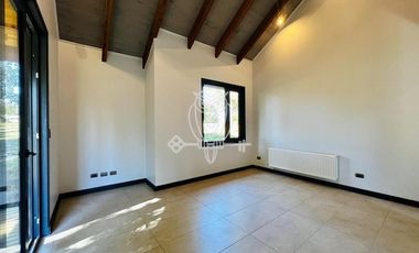 Casa en venta 4 dorm. en Villarrica